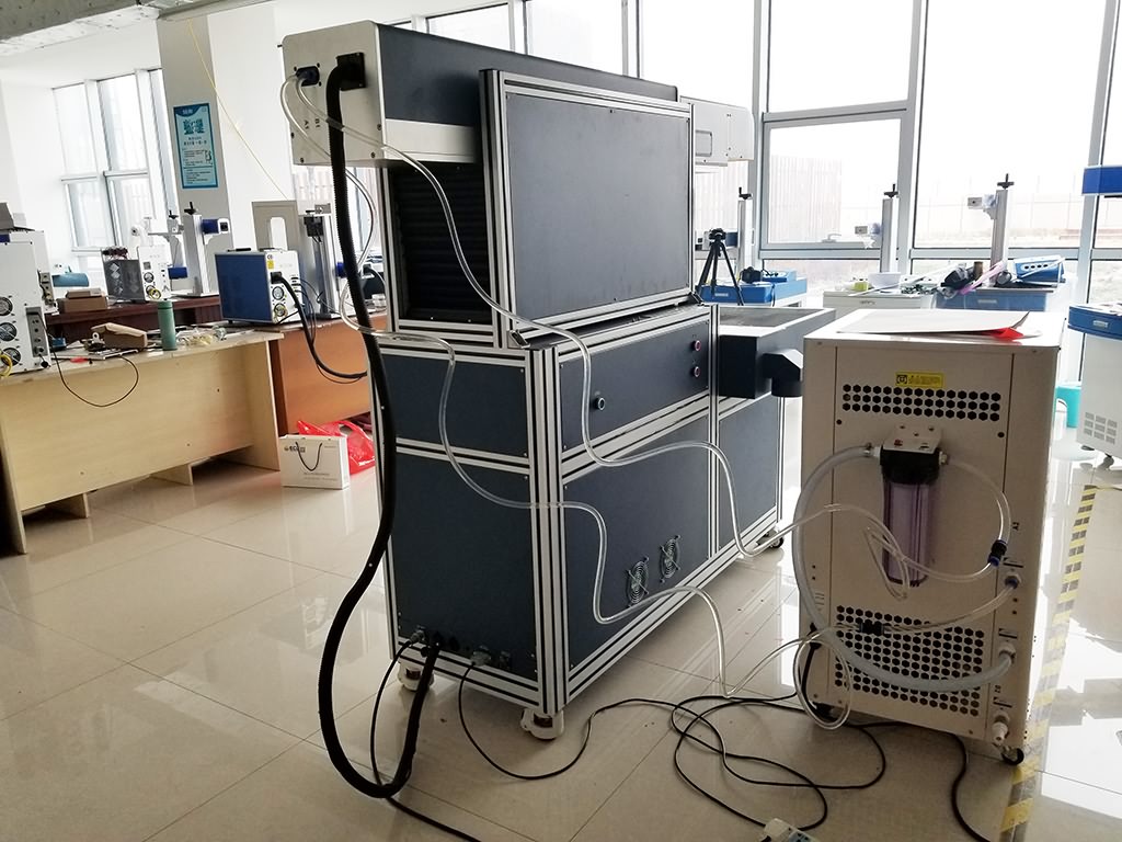 3D 動(dòng)態(tài)聚焦射頻 CO2 激光切割機(jī) 3D 動(dòng)態(tài)聚焦射頻 CO2 激光切割機(jī)