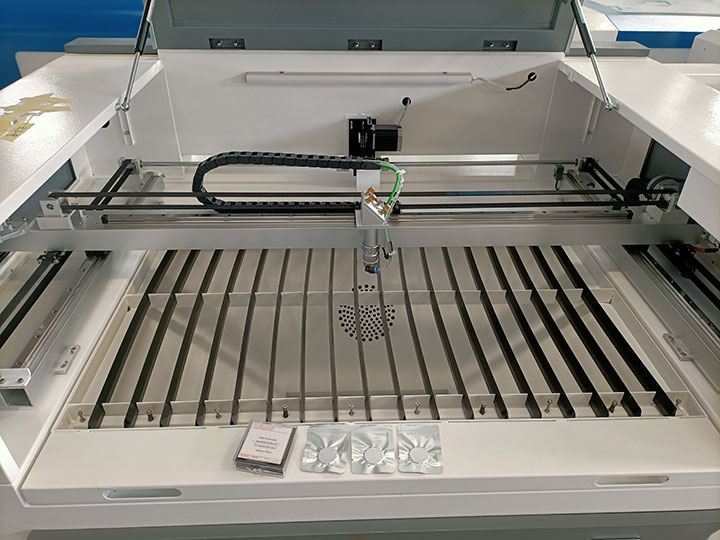 入門級 CO2 業余愛好 適合初學者的激光切割機