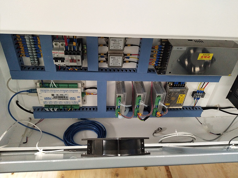 亞克力激光切割機(jī)控制箱 亞克力激光切割機(jī)控制箱