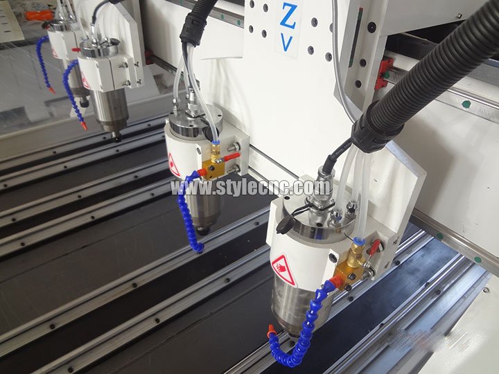 工業 3D 數控機床 4x8 工作臺出售