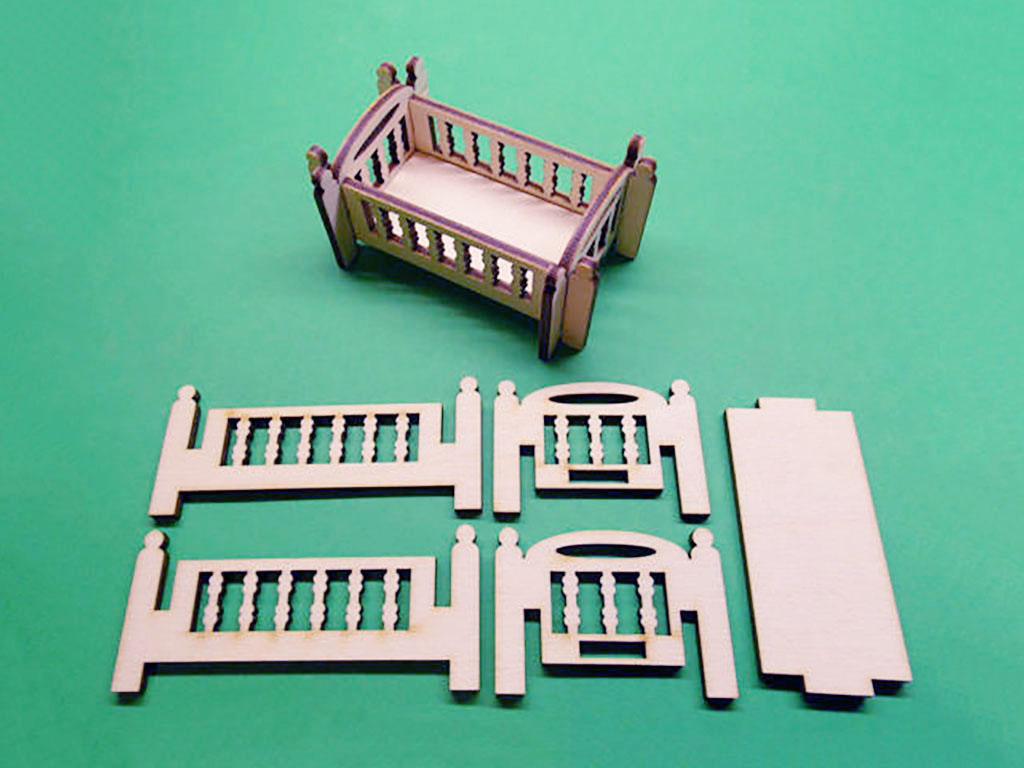 CO2 激光切割木制嬰兒娃娃床