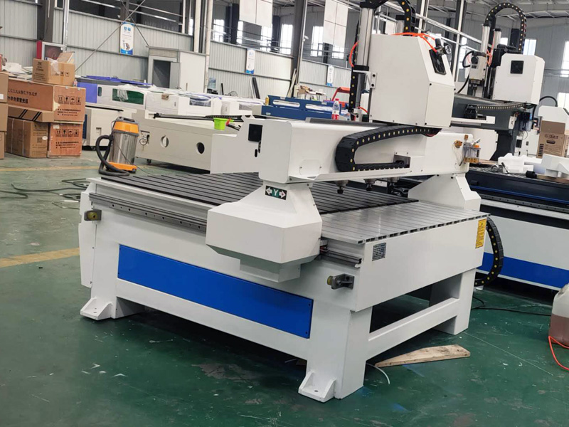 帶 4 個(gè)頭的多軸數(shù)控木工機(jī) 帶 4 個(gè)頭的多軸數(shù)控木工機(jī)