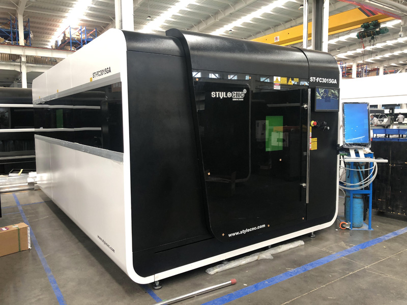 ST-FC美國3015GA全自動精密數控光纖激光金屬切割機 ST-FC美國3015GA全自動精密數控光纖激光金屬切割機